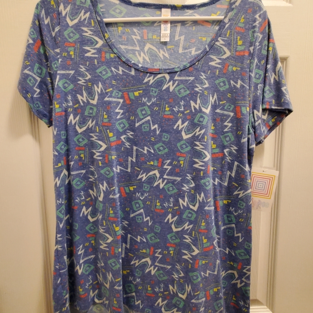 *Lularoe Classic-T*
